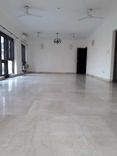 4 BHk Residential Apartment for Rent in Sector-93 A Noida