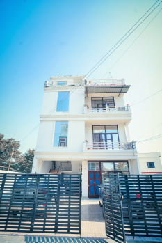 3 BHK Flats & Apartments for Sale in Rajeshwar Nagar, Dehradun (2000 Sq.ft.)