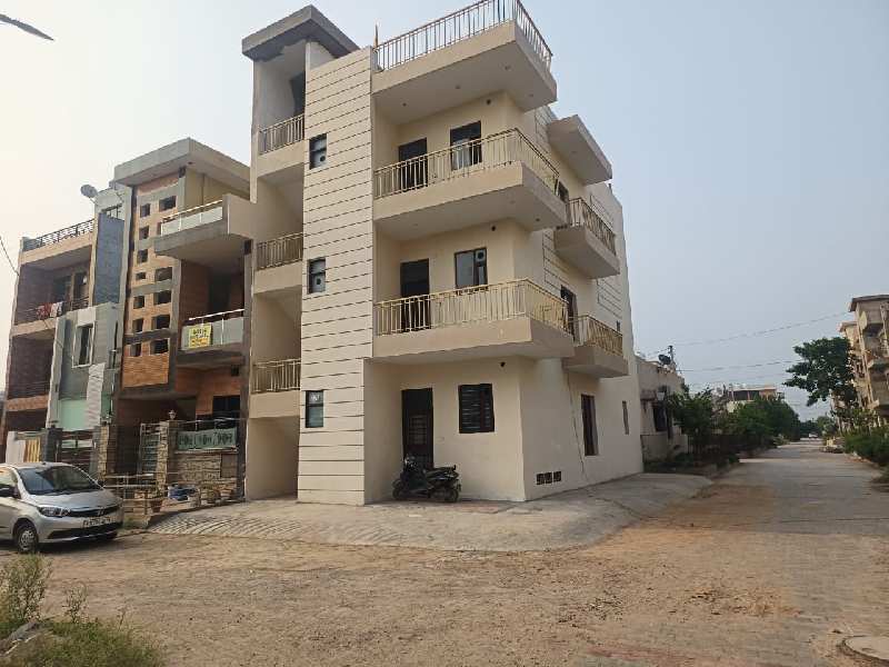 3 bhk Flats for sale in dera bassi