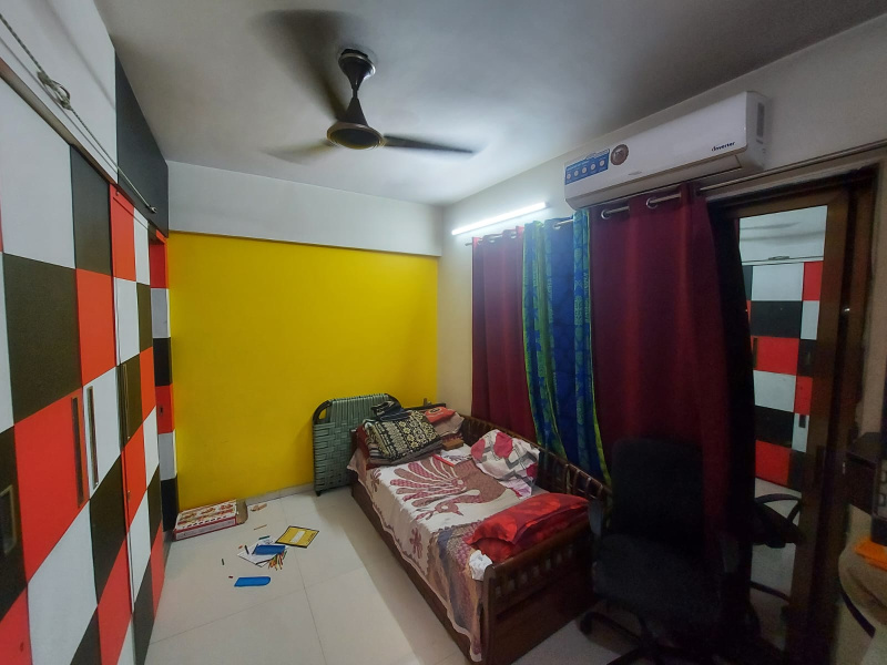 2 BHK Flats & Apartments for Sale in Sanpada, Navi Mumbai (1020 Sq.ft.)