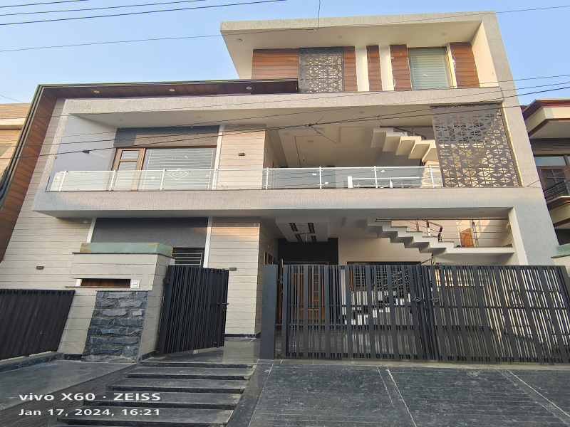 4 BHK Individual Houses / Villas for Sale in Sector 125, Mohali (200 Sq. Yards)