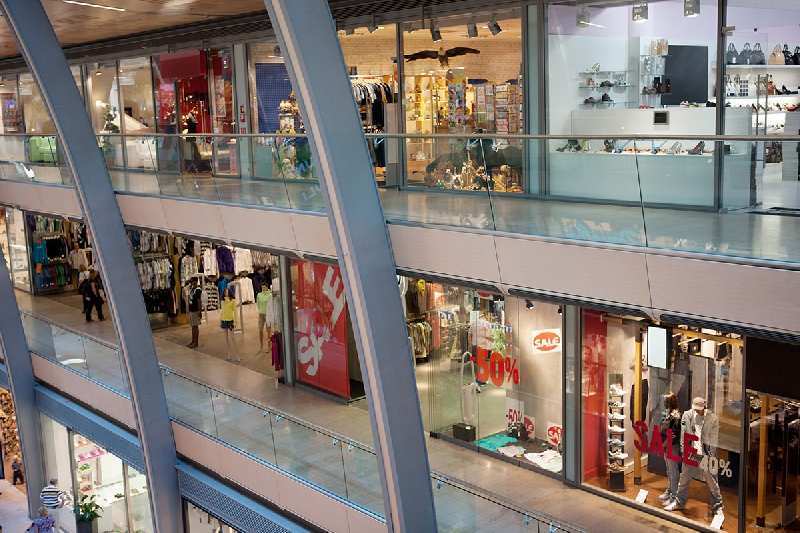 400 Sq.ft. Commercial Shops for Sale in Greater Noida West, Greater Noida