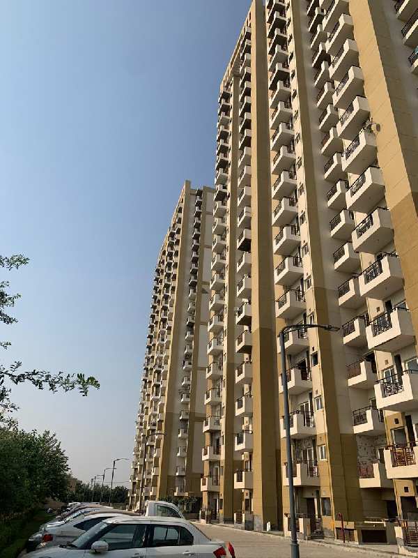 2 BHK Flats & Apartments for Sale in Sector Chi 5, Greater Noida (1000 Sq.ft.)