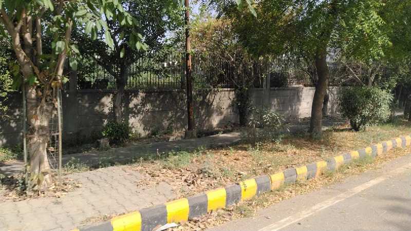 2 BHK Farm House for Sale in Sector 130, Noida (10000 Sq. Meter)