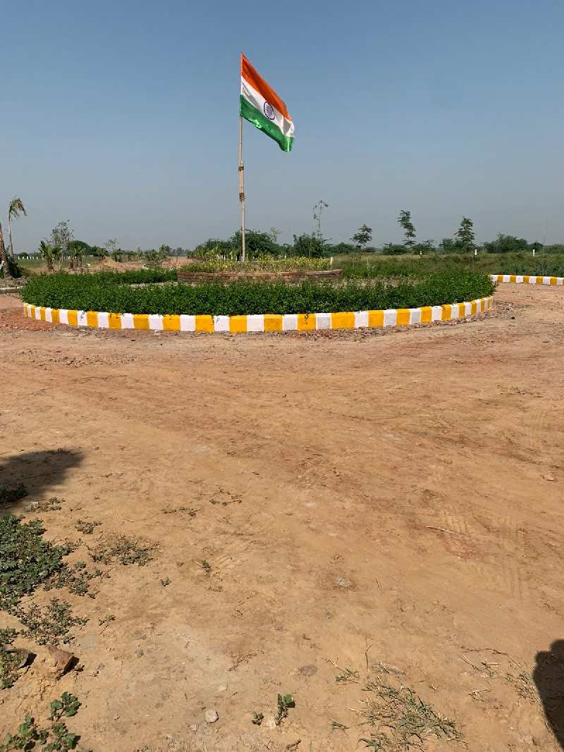 residential plots at Lake Countryside Farms, Tappal, Aligarh