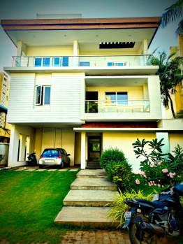 4 BHK Villa for Sale in Akkarai, Chennai (5500 Sq.ft.)