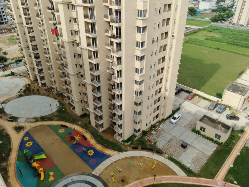 2.5 BHK Flats & Apartments for Sale in Sector 93, Gurgaon (761 Sq.ft.)