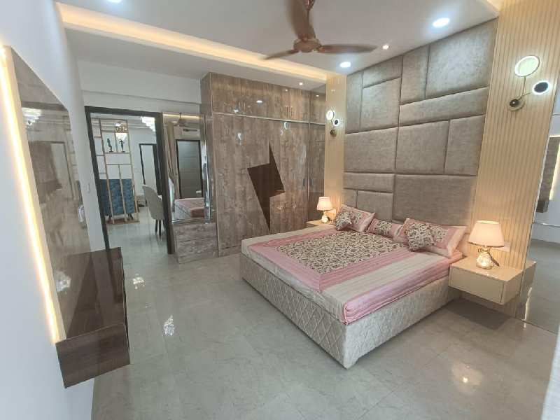 3 BHK Flats & Apartments for Sale in Dayalpura, Zirakpur (1800 Sq.ft.)