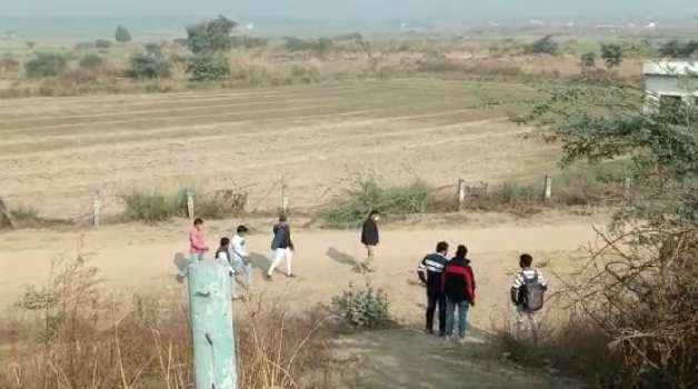 300 Sq. Meter Residential Plot for Sale in Tappal, Aligarh