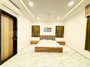 4 BHK Flats & Apartments for Rent in Vesu, Surat (3000 Sq.ft.)