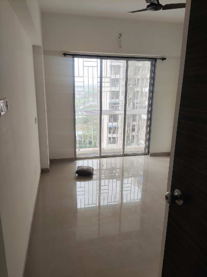 1 BHK Flats & Apartments for Sale in Naigaon East, Mumbai (550 Sq.ft.)