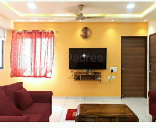4 BHK Flat for Rent Fully Furnished