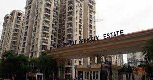 2 BHK Flats & Apartments for Sale in Sector 76, Noida (1015 Sq.ft.)