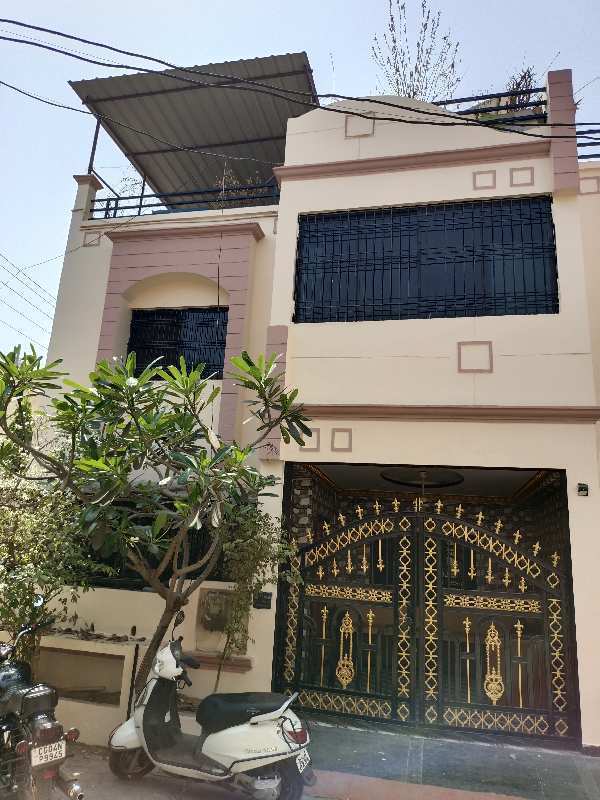 5BHK House in Bhatagaon for sale.