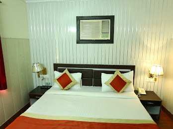 350 Sq.ft. Hotel & Restaurant for Sale in Ramnagar, Nainital