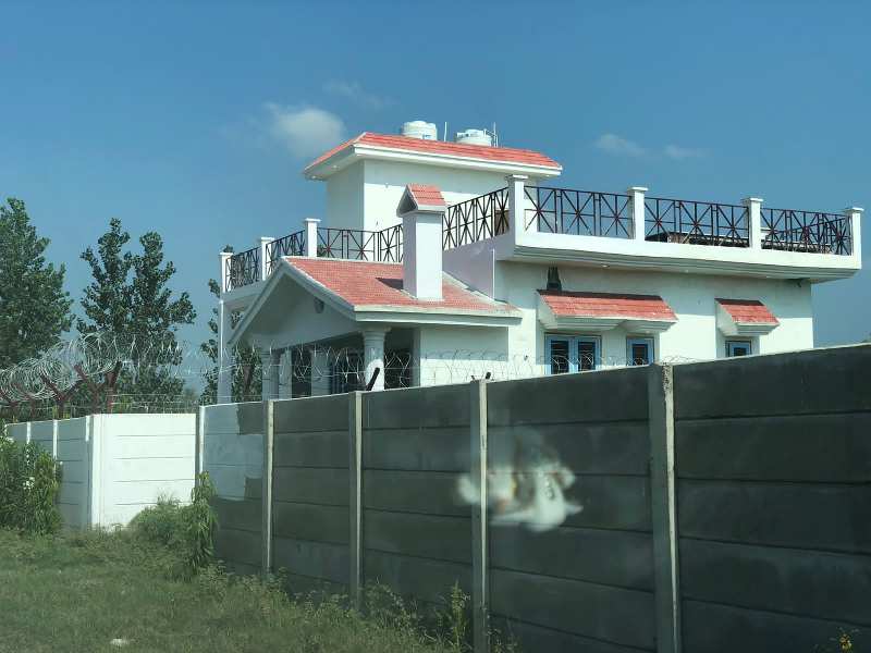 600 sq.ft Mango Farm House for Sale in Garhmukteshwar, Hapur