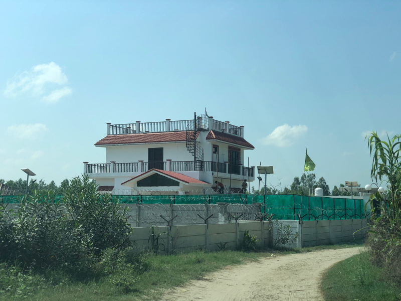 1000 sq. yard Farm House for Sale in Garhmukteshwar, Hapur