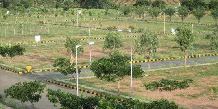 204 sqyds Huda Plot  in sector 57