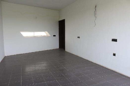Bulider Floor Are Available At Prime Location