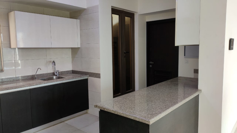 4 BHK Flats & Apartments for Sale in Sector 65, Gurgaon (2350 Sq.ft.)