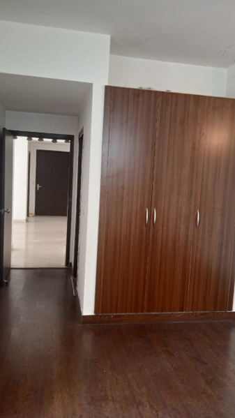 2 BHK Flats & Apartments for Sale in Sector 77, Gurgaon (1342 Sq.ft.)