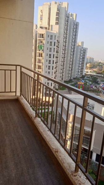 3 BHK Flats & Apartments for Rent in Sector 77, Gurgaon (1822 Sq.ft.)