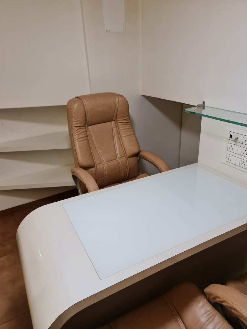 Office Space For Rent In Mulund West, Mumbai (120 Sq.ft.)