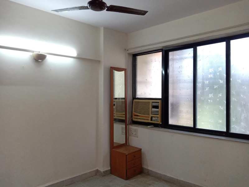 1 BHK Flats & Apartments for Sale in Mulund West, Mumbai (390 Sq.ft.)