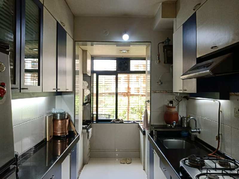 2 BHK Flats & Apartments for Sale in Mulund West, Mumbai (875 Sq.ft.)