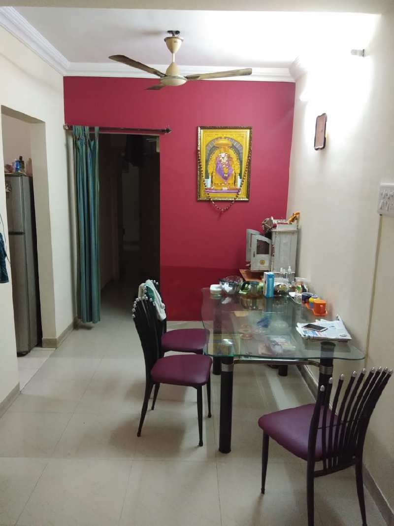 2 BHK Flats & Apartments for Sale in LBS Marg, Mumbai (850 Sq.ft.)