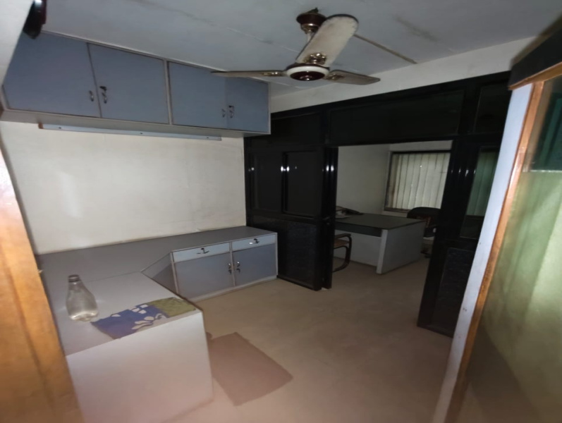 Office Space For Sale In Mulund West, Mumbai (200 Sq.ft.)