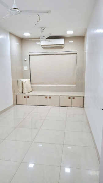 1.5 BHK Flats & Apartments For Rent In Mulund West, Mumbai (650 Sq.ft.)