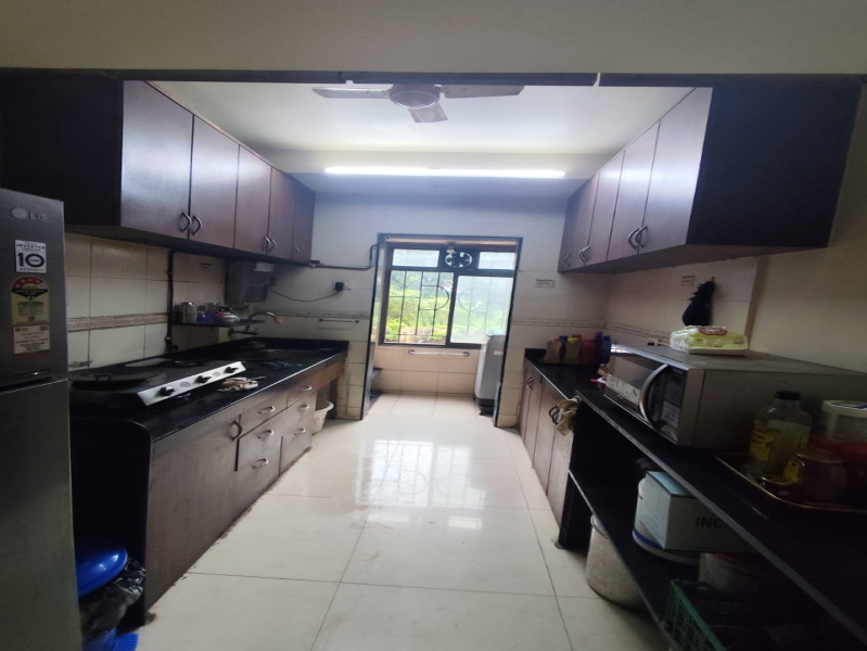 2 BHK Flats & Apartments For Rent In Mulund, Mumbai (850 Sq.ft.)