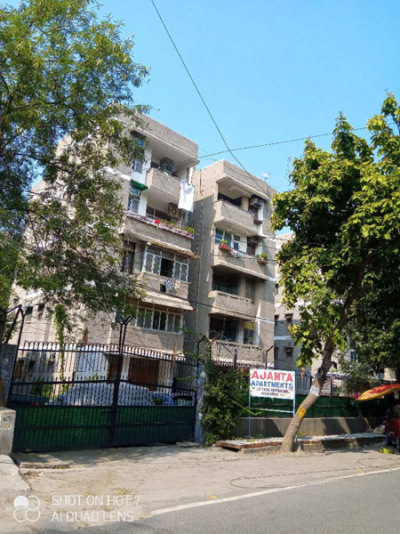 3 BHK Flats & Apartments For Sale In Patparganj, Delhi (1300 Sq.ft.)