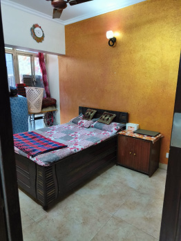 2 BHK Flats & Apartments for Sale in Joshi Colony, Patparganj, Delhi (1100 Sq.ft.)