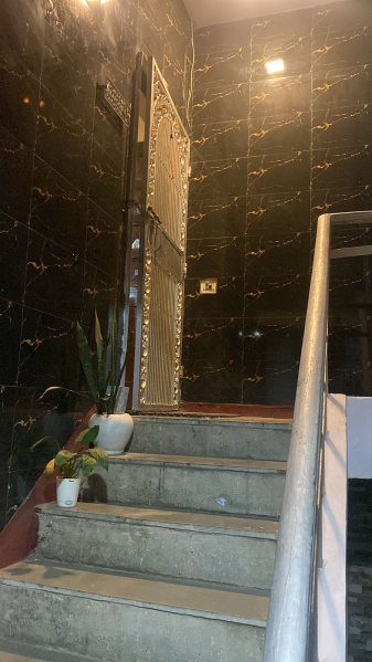 3 BHK Flats & Apartments for Sale in Madhu Vihar, Patparganj, Delhi (1300 Sq.ft.)