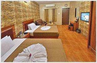 25000 Sq.ft. Hotel & Restaurant for Sale in Bardez, Goa
