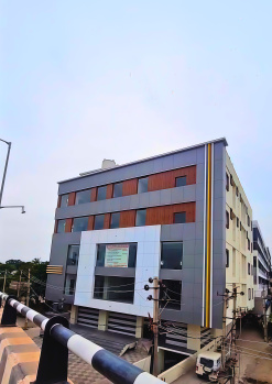 PRIME COMMERCIAL BUIDING FOR SALE