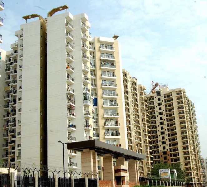 3 BHK Flats & Apartments for Sale in Sector 150, Noida