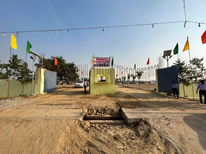 Residential plot near Jewar Air port, Yamuna Expressway