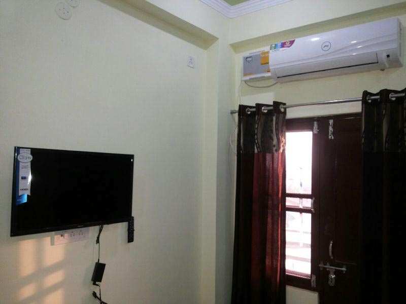 Fully Furnished Deluxe Suite near Shanti kunj, NH 58,Haridwar