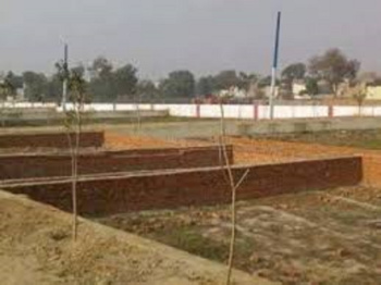 Commercial Lands /Inst. Land for Sale in Kadipur Industrial Area, Gurgaon (4456 Sq.ft.)