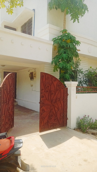 2 BHK Individual Houses / Villas for Rent in Sarona, Raipur (1500 Sq.ft.)