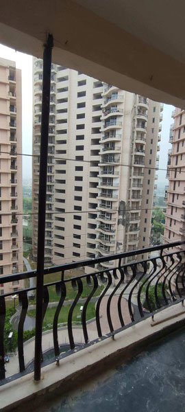 3 BHK Flats & Apartments For Sale In Sector 78, Noida (2105 Sq.ft.)