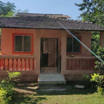 NA 22 guntha farmhouse for sale just 2 min walkable from 12 month flowing river, Karjat.
