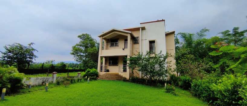 3BHK 2025 SQFT BUNGALOW ON 5200 SQFT NA PLOT FOR SALE IN WELL MAINTAINED GATED COMMUNITY IN KARJAT.