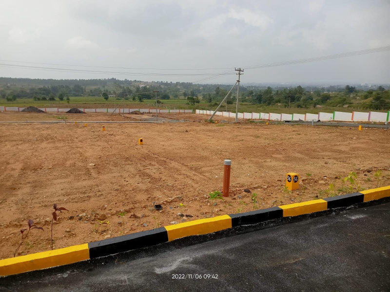 RESIDENTIAL ROAD TOUCH PLOTS IN BADLAPUR
