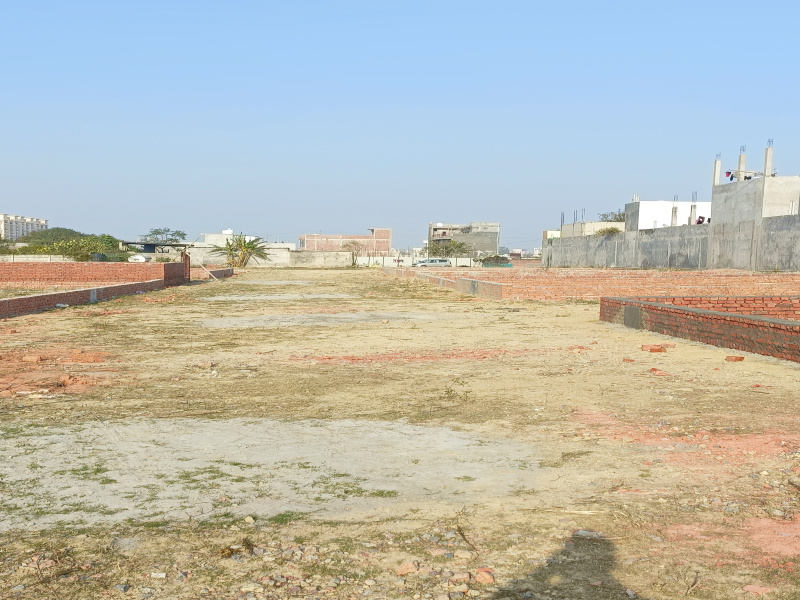 Residential plots in Arjunganj nearby Shaheed path