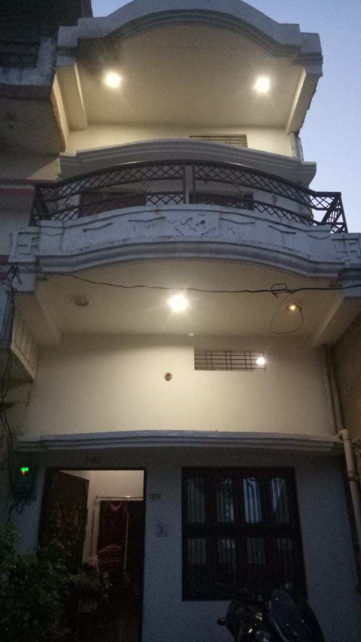 3 BHK On Road House For Sell In Varanasi Urgent Basis.