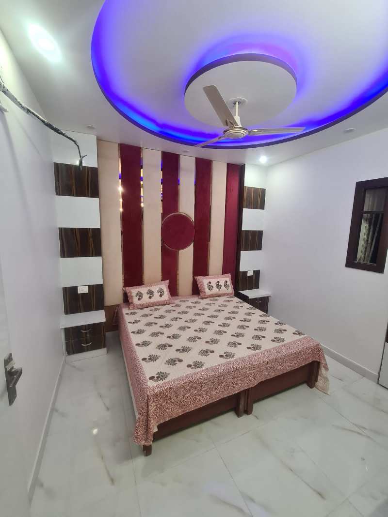 3 BHK Individual Houses / Villas for Sale in Dwarka Mor, Dwarka, Delhi (540 Sq.ft.)